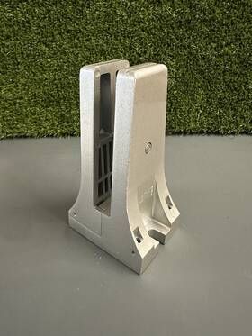 Sw9j18141704zitqa4 I Am Design Glass Clamps Bracket Flat Back Frameless - Laminated 9/16 Inch Silver New