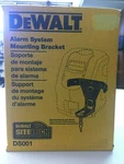 Dewalt Site Lock Alarm System Mounting Bracket DS001 For DS100 Base Unit W/ Keys. Fixed Price $8.99.