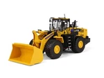 Komatsu WA500-7 Wheel Loader 1:50 Scale Diecast Model First Gear 50-3262. Fixed Price $89.95.