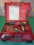 Hilti 305179 DX460-F8 Full Automatic Powder-actuated Fastening Nail Gun +case #2. Fixed Price $249.99.