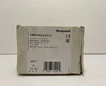V8044A1143 Honeywell 3/4" Npt, 3-WAY, 24V (50/60 Hz) Motorized Zone Valve. Fixed Price $76.00.